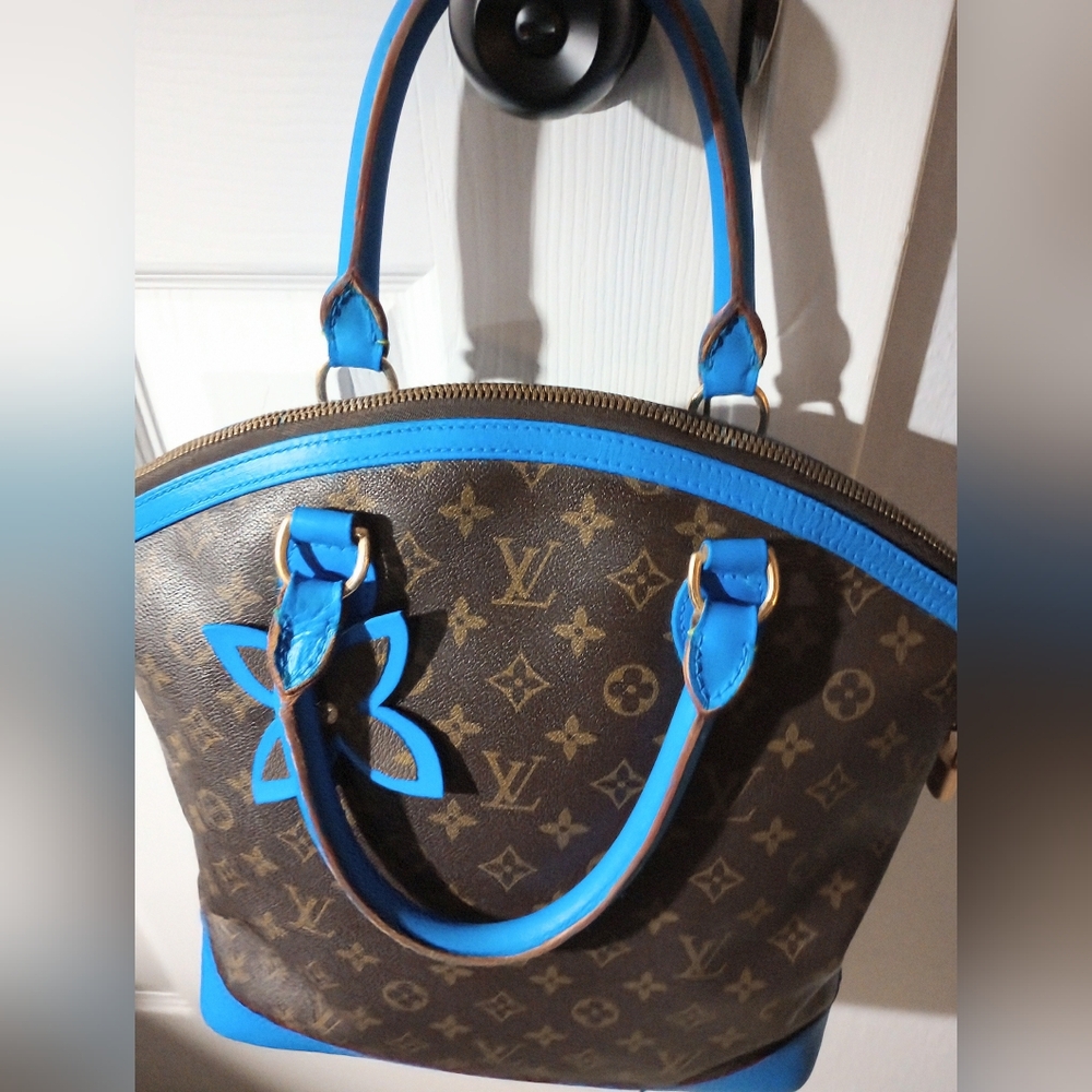 Louis Vuitton Bag - Picture 13 of 14